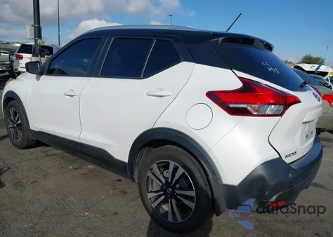 2019 Nissan Kicks Sv z USA, uszkodzony, nr VIN 3N1CP5CU8KL471231